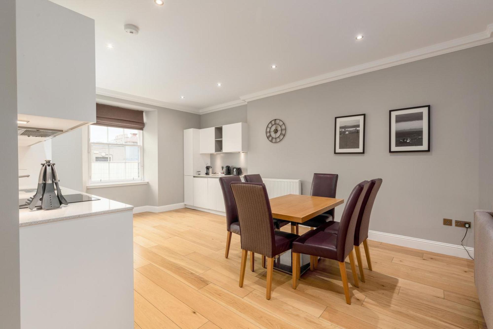 Destiny Scotland - Princes Street Residence Edimburgo Exterior foto