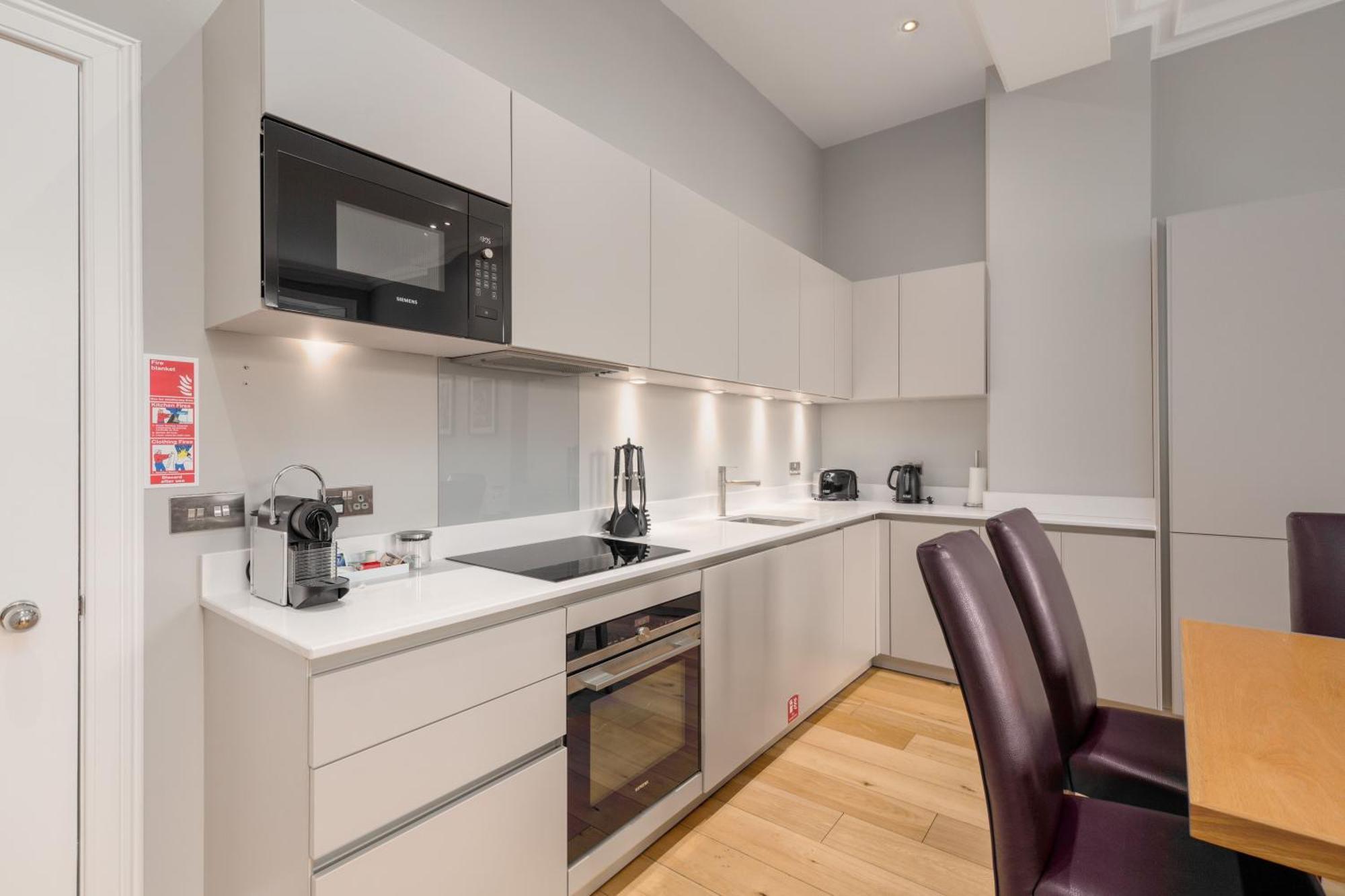 Destiny Scotland - Princes Street Residence Edimburgo Exterior foto