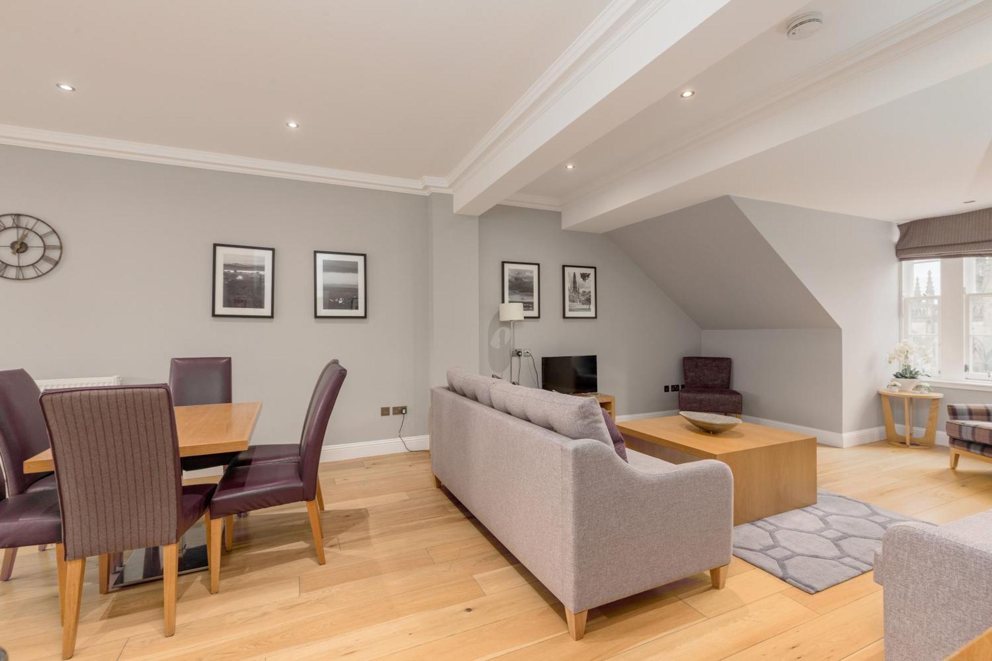 Destiny Scotland - Princes Street Residence Edimburgo Exterior foto